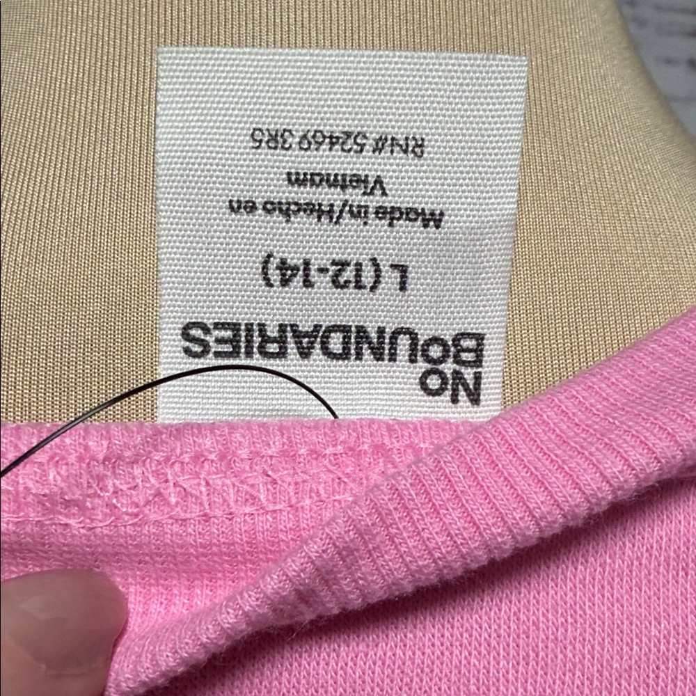 NWT No Boundaries Women's Pink Crewneck Oversized Sweatshirt - Picture 6 of 6